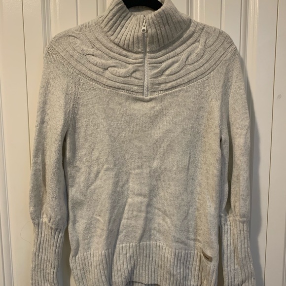 Columbia Sweater - Picture 1 of 3